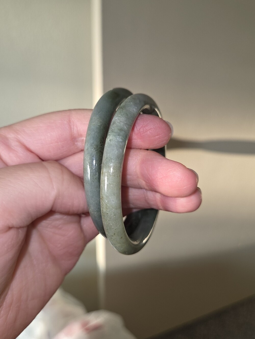 Jade bangle 56-57mm - Picture 7 of 8